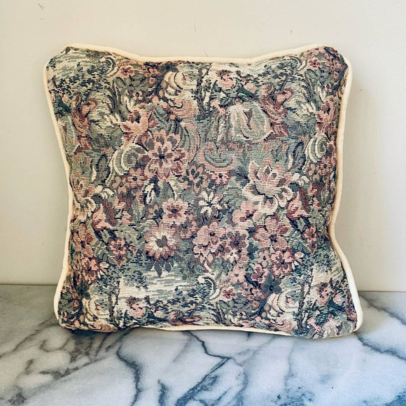 Tapestry Victorian Style Square Pillow Maidens Pastels Pink Grannycore Cottage - Picture 1 of 8